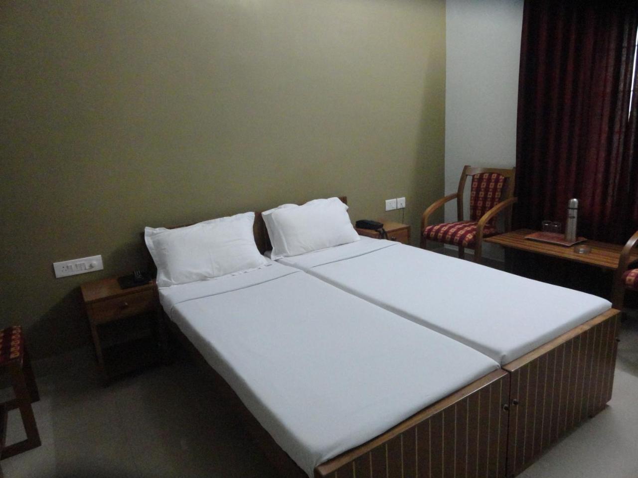 Hotel Madikeri Heritage Esterno foto